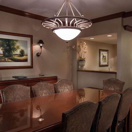 Doubletree By Hilton Lisle Naperville Exteriör bild
